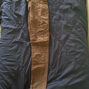 Mens cargos